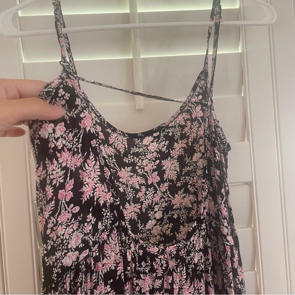 ⭐️ Floral Backless Spaghetti Strap Dress - Picture 3 of 5